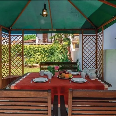 Apartment With A Parking Space - 20545 Rovinj